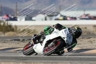 media/Dec-07-2025-CVMA (Sun) [[3e7d2de5dc]]/Race 7-Formula Lightweight Twins Shootout/